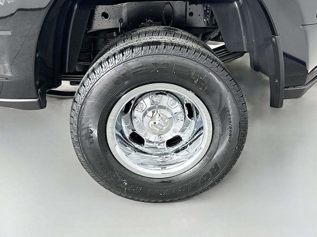 New 2026 RAM 3500 Tradesman w/ Chrome Appearance Group A AWD/4WD image 16