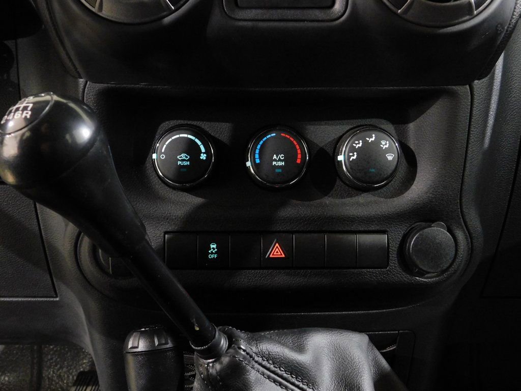 Used 2012 Jeep Wrangler Unlimited Sport image 53