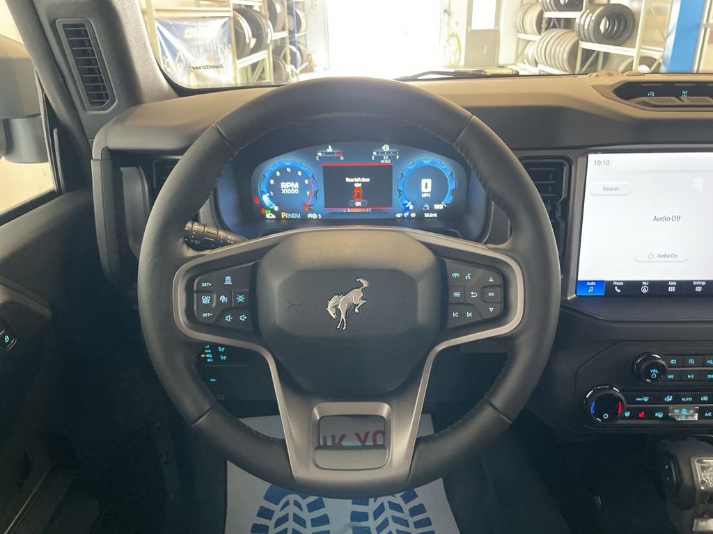 New 2025 Ford Bronco Badlands image 11