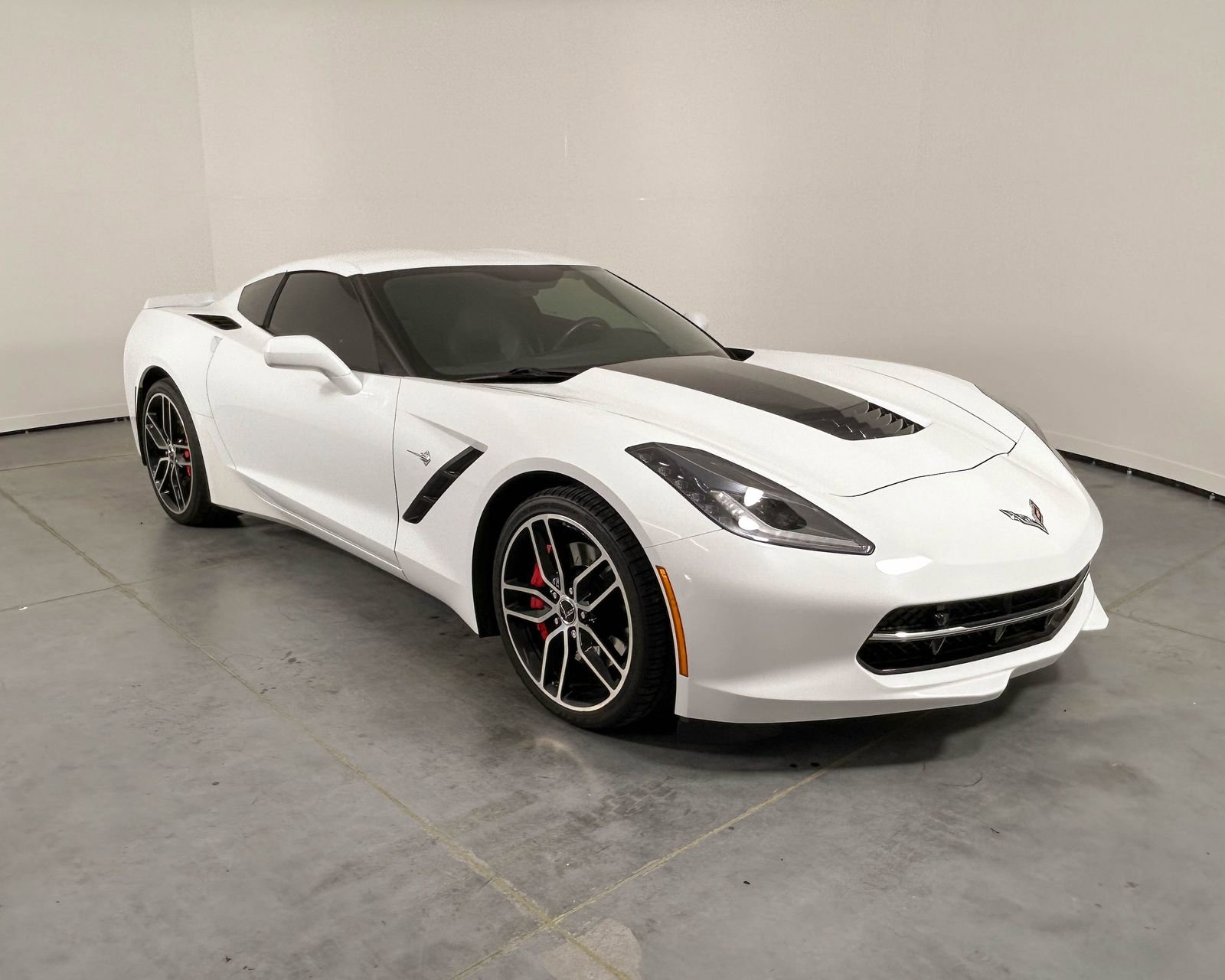 Used 2016 Chevrolet Corvette Stingray Coupe image 3