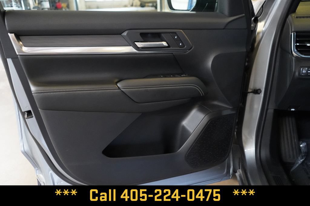 Used 2026 GMC Terrain Elevation FWD image 15