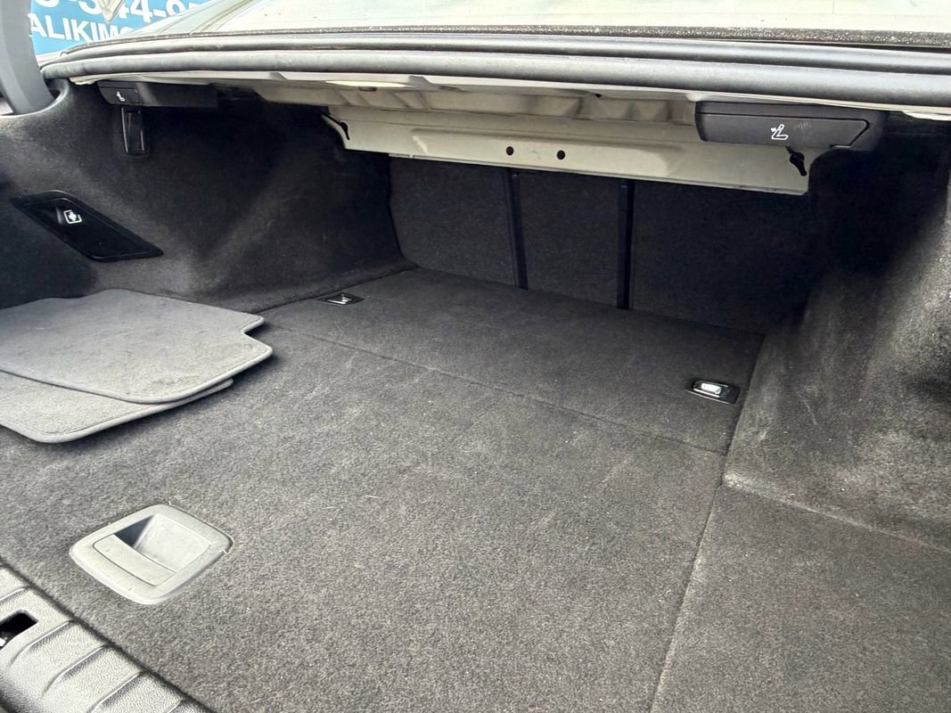 Used 2023 BMW 530e xDrive image 10