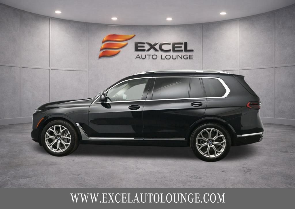 Used 2024 BMW X7 xDrive40i w/ Executive Package AWD/4WD image 3