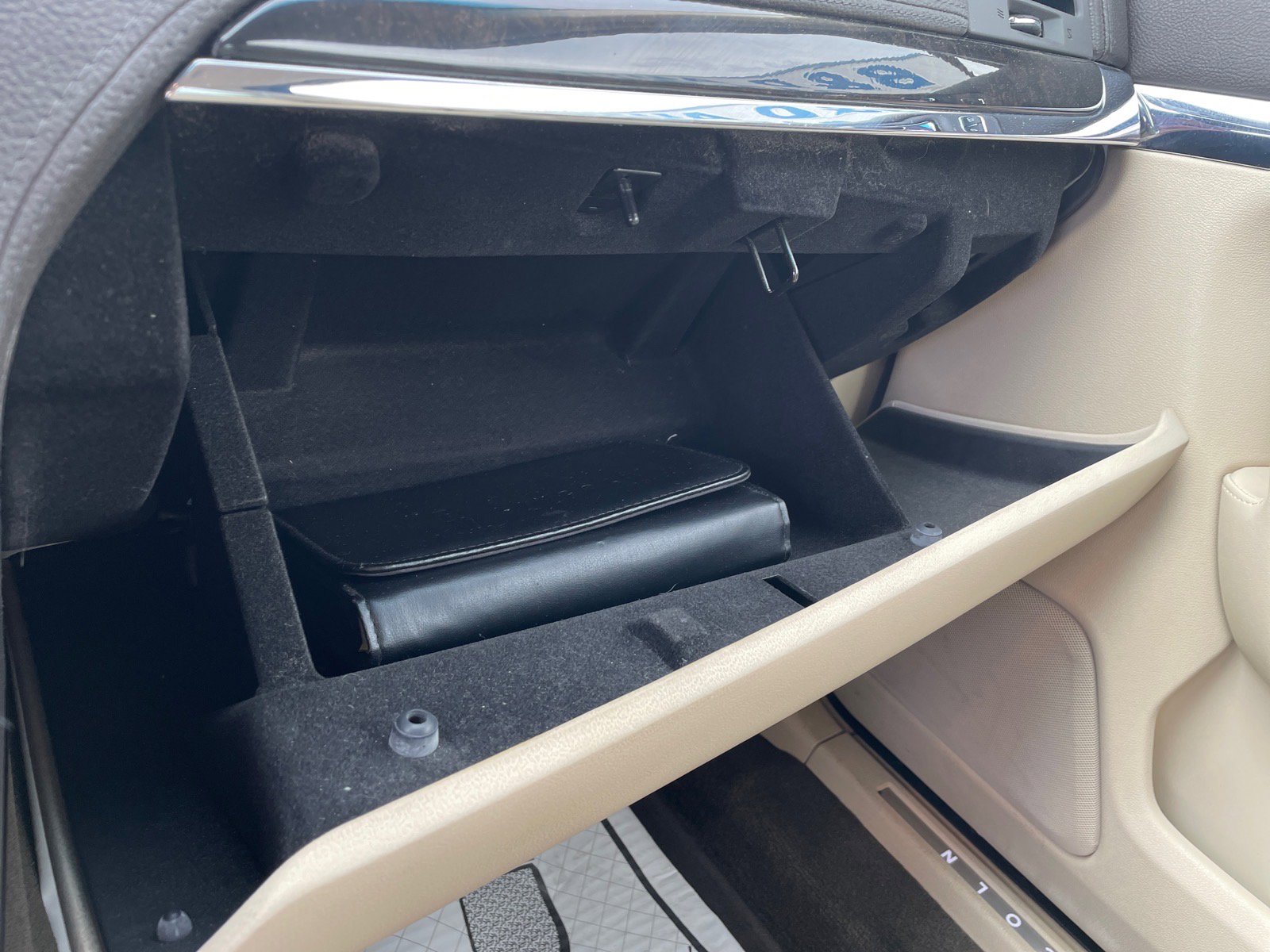 Used 2015 Lincoln MKS AWD w/ Equipment Group 201A image 20