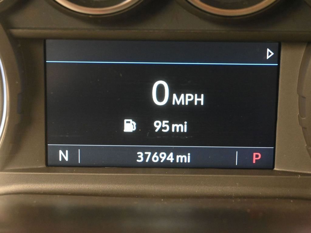 Used 2021 Chevrolet Silverado 1500 LT image 25