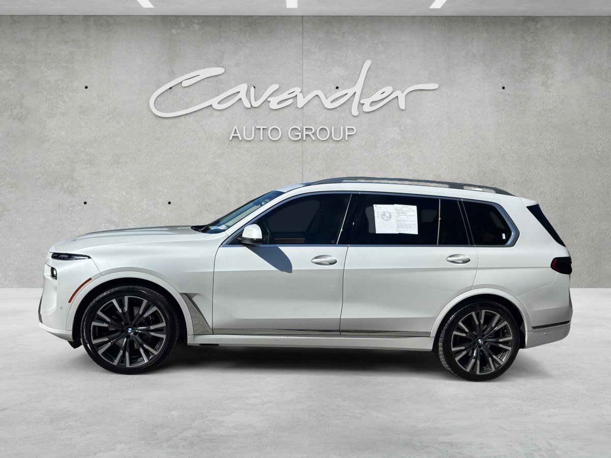 Used 2024 BMW X7 xDrive40i w/ Executive Package image 15