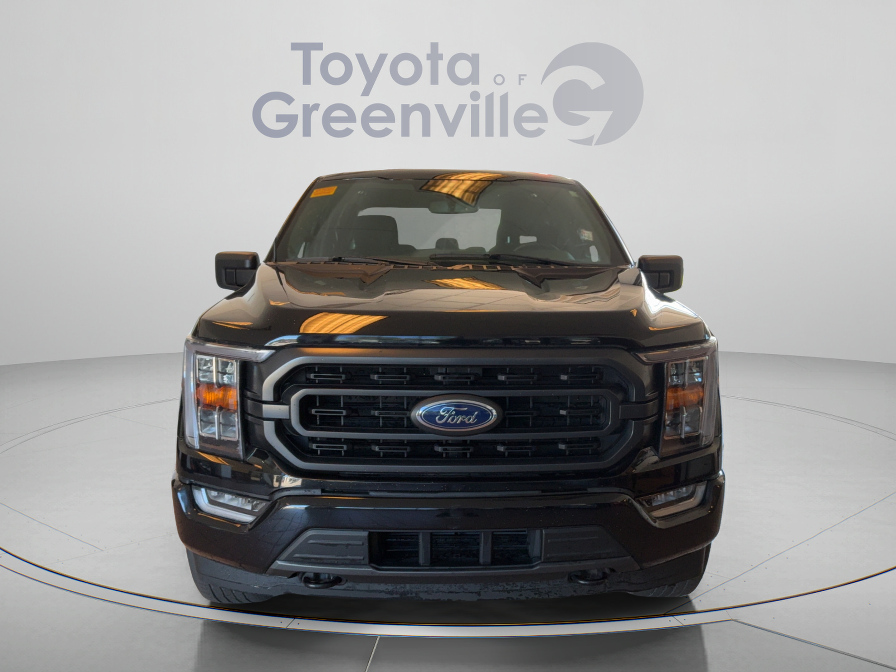 Used 2022 Ford F150 XLT w/ Equipment Group 302A High AWD/4WD image 9