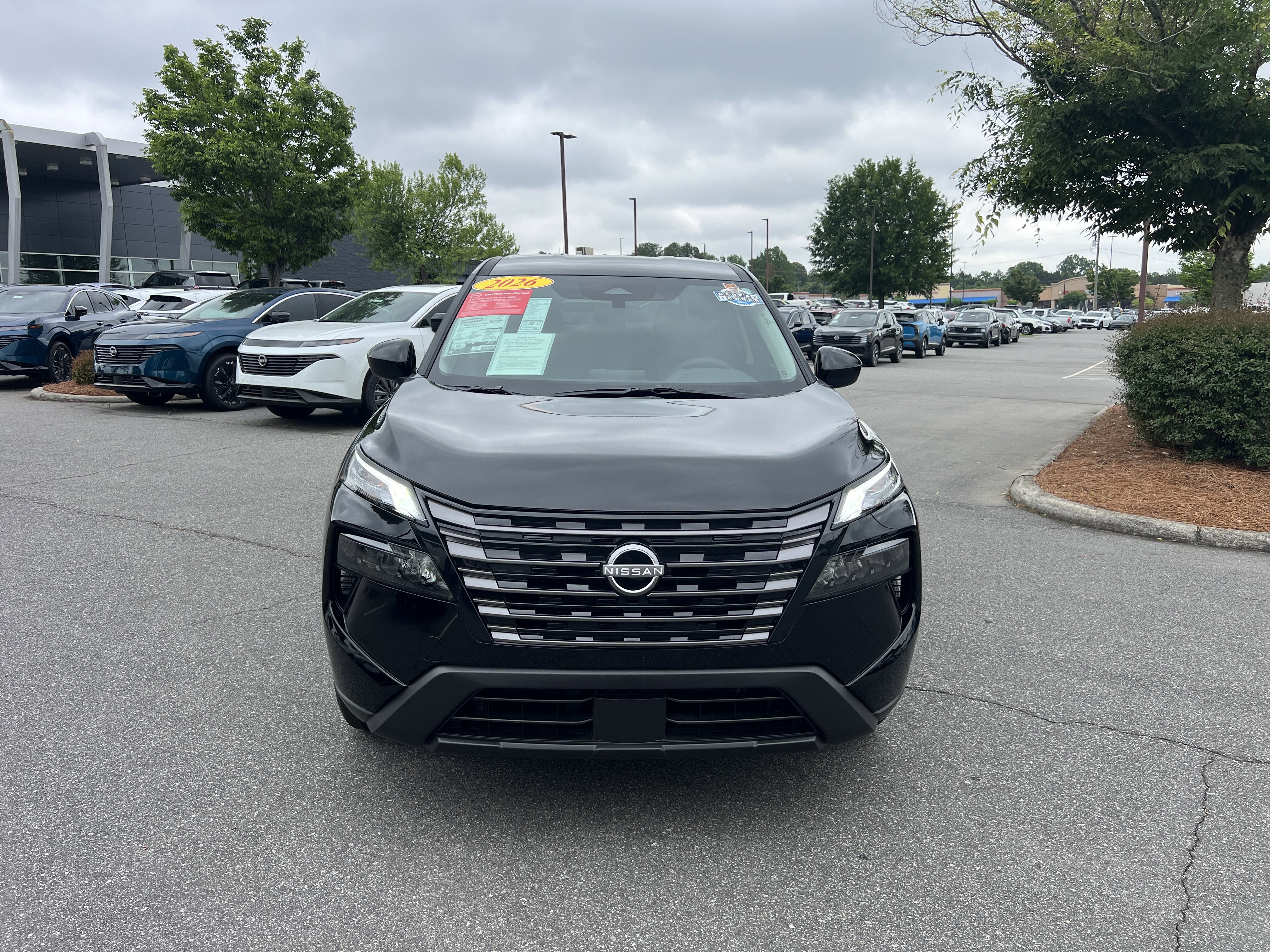 Certified 2026 Nissan Rogue SV FWD image 28