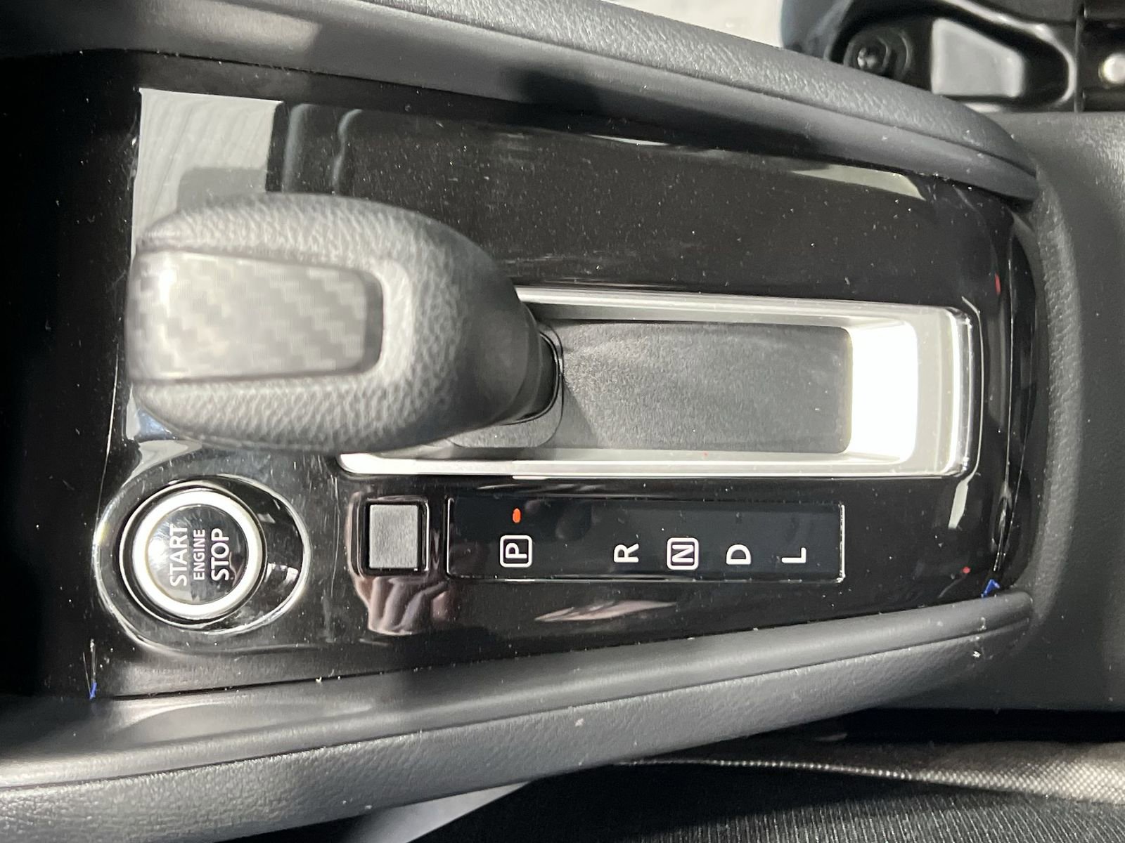 Used 2025 Nissan Versa SV w/ Trunk Package image 19