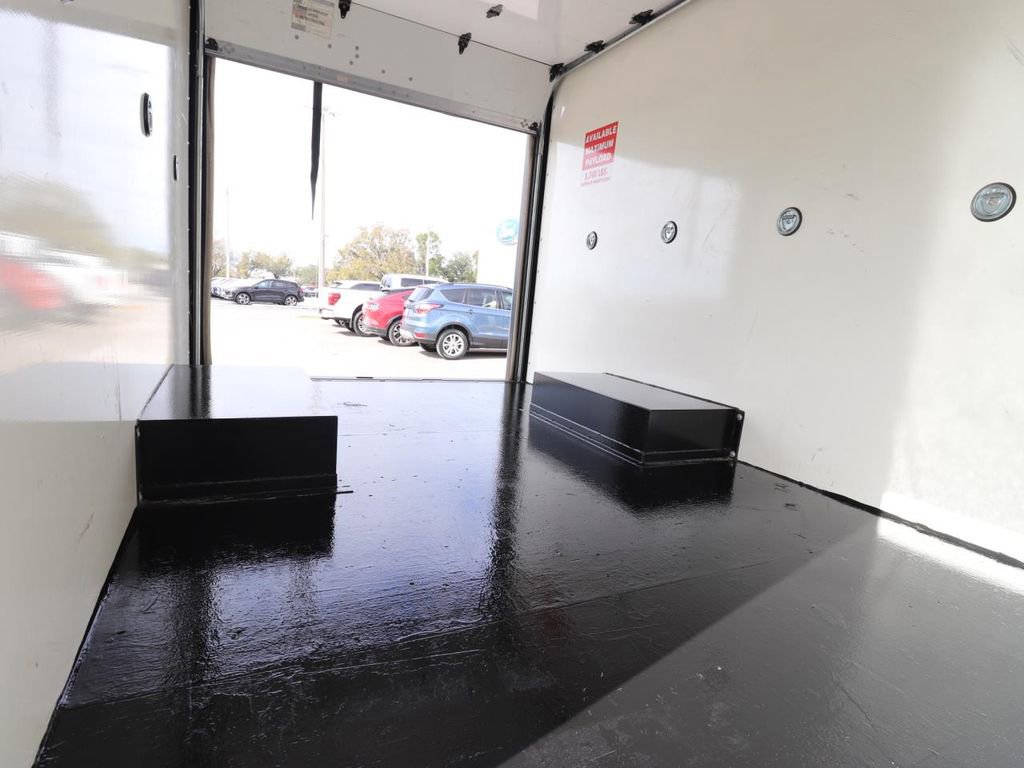 Used 2022 Ford Transit 350 DRW RWD image 12
