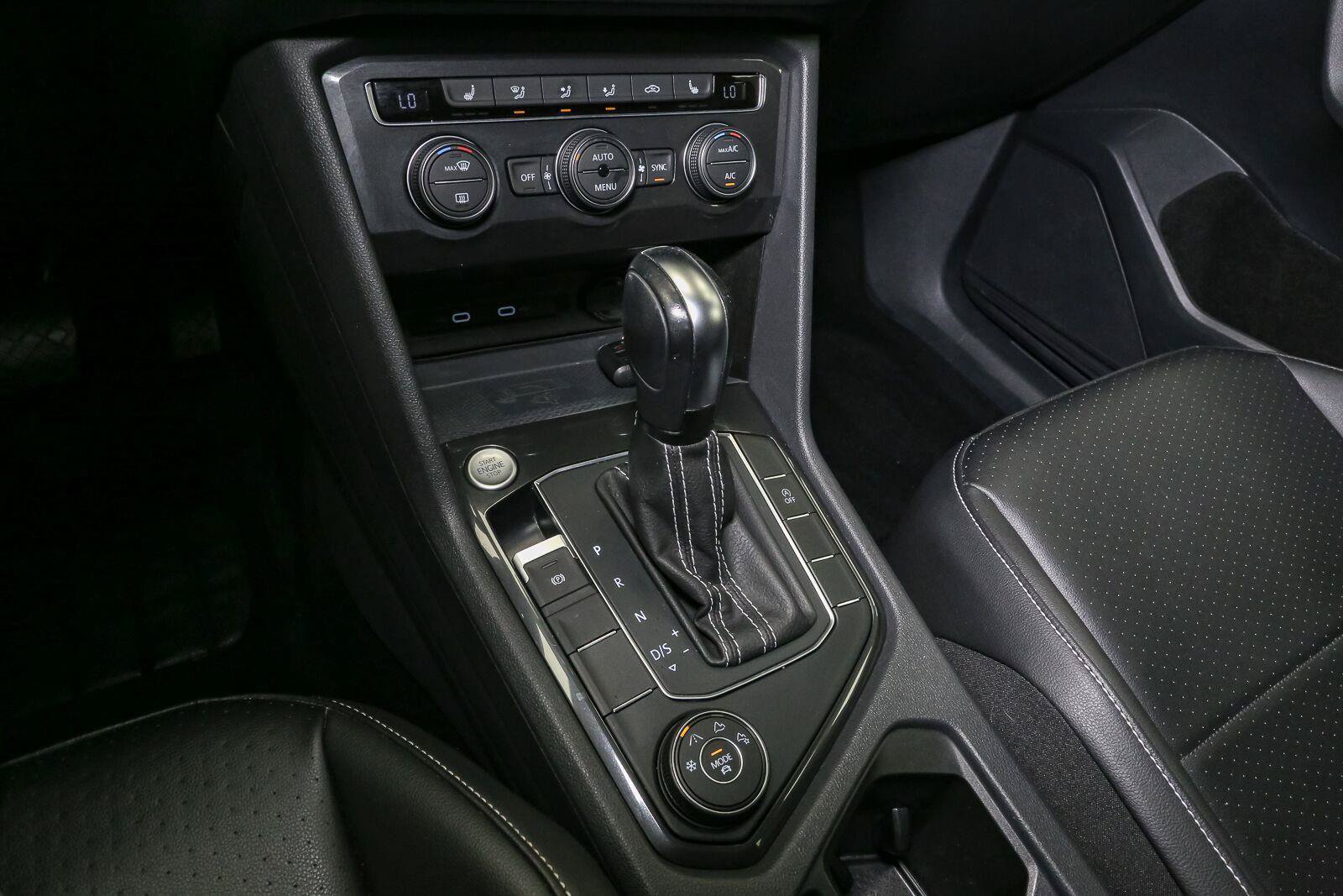 Certified 2021 Volkswagen Tiguan SE AWD/4WD image 33