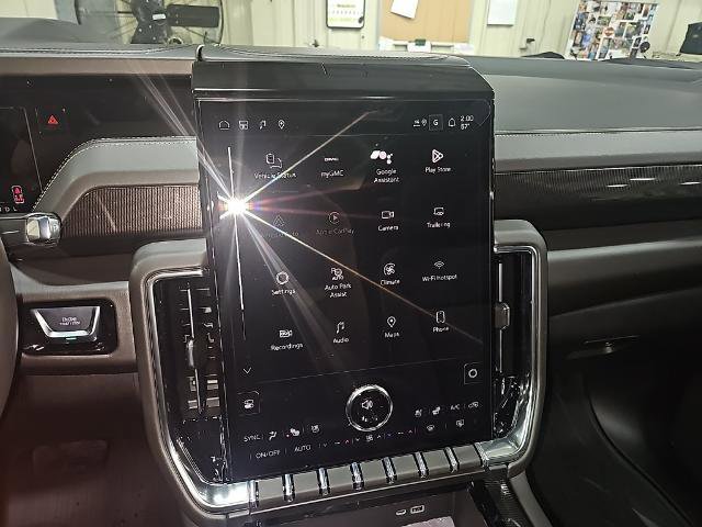 New 2026 GMC Yukon Elevation image 14