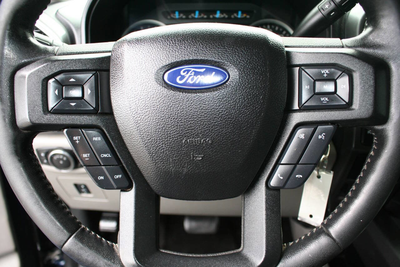 Used 2017 Ford F150 XLT w/ Equipment Group 302A Luxury image 17