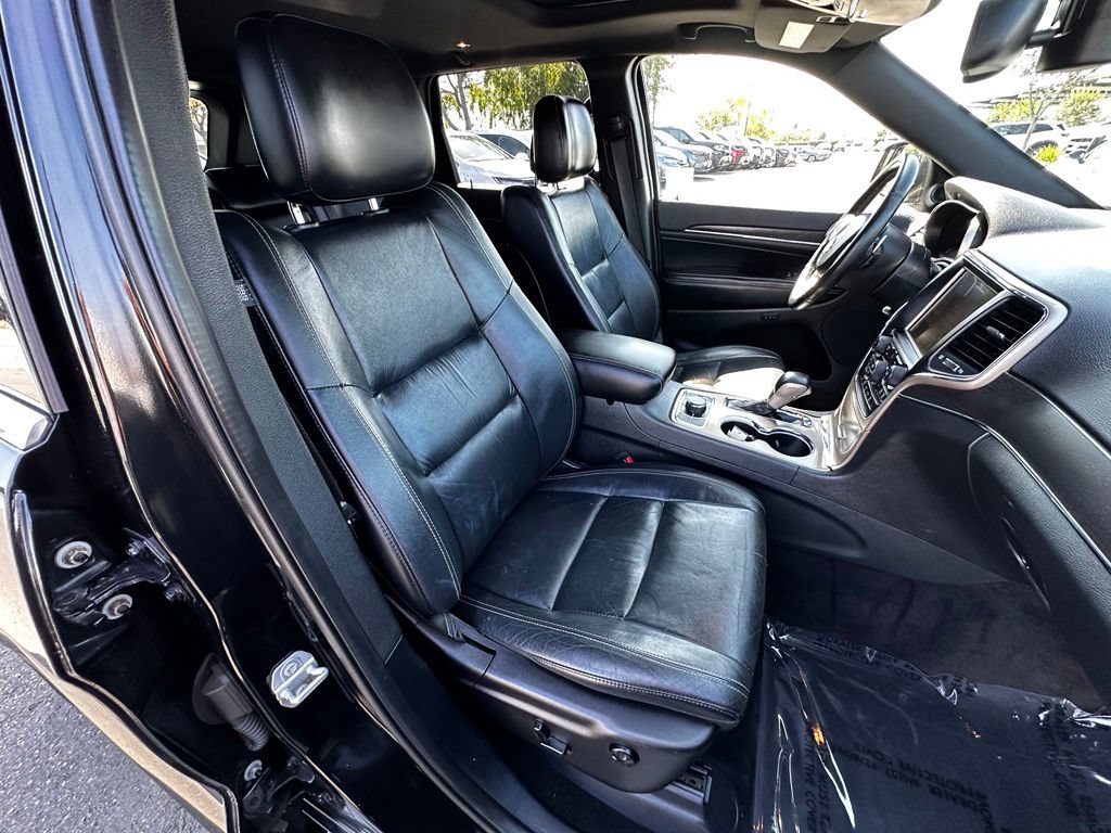 Used 2016 Jeep Grand Cherokee Limited AWD/4WD image 15
