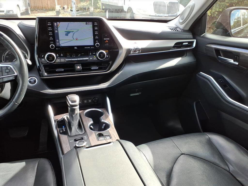 Used 2021 Toyota Highlander Limited AWD/4WD image 14