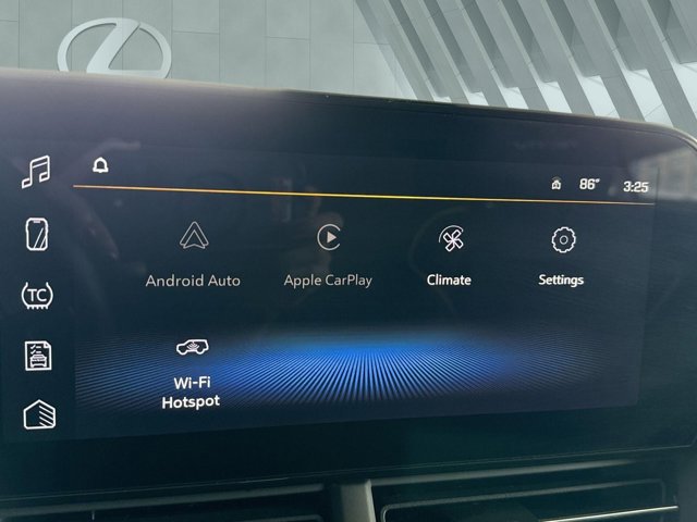 Used 2024 Chevrolet Trax ACTIV w/ Driver Confidence Package image 16