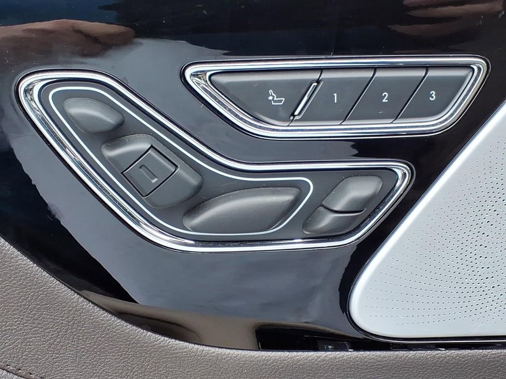 Certified 2020 Lincoln Aviator Reserve w/ Equipment Group 202A image 17