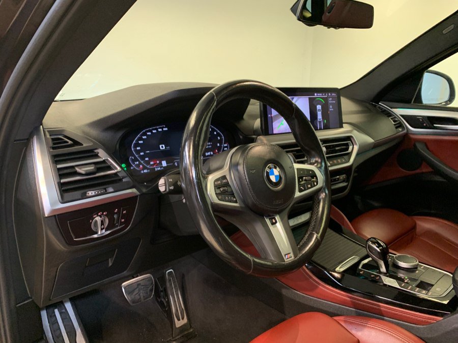 Used 2023 BMW X4 xDrive30i w/ M Sport Package AWD/4WD image 17