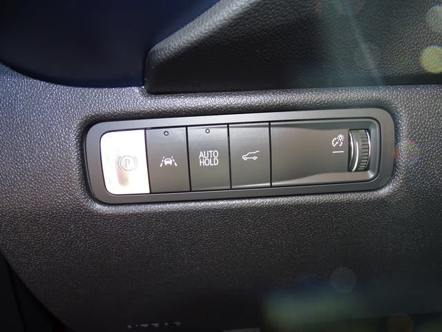 Certified 2024 Chevrolet Equinox EV LT FWD image 18