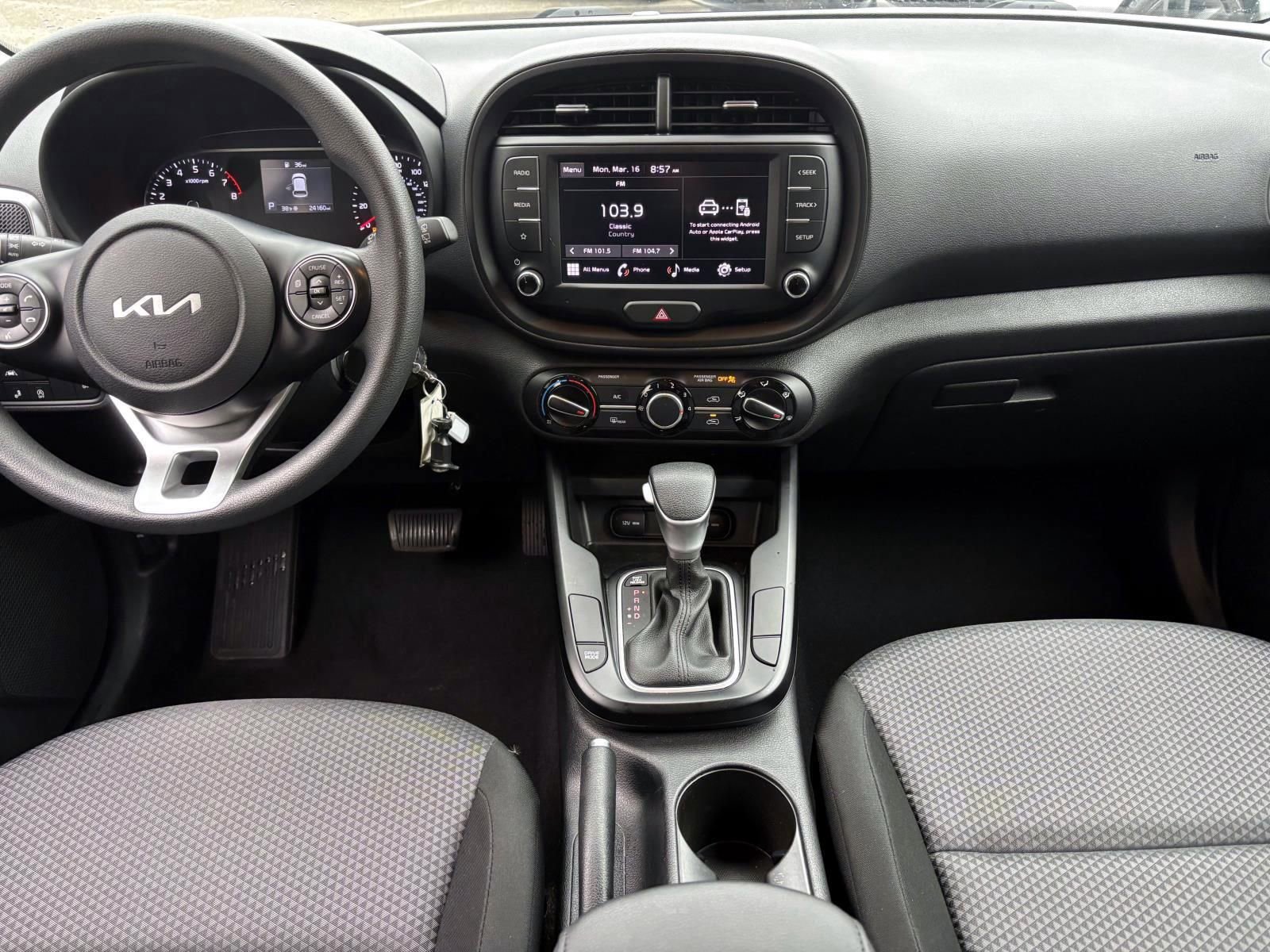 Used 2022 Kia Soul LX w/ Technology Package image 28