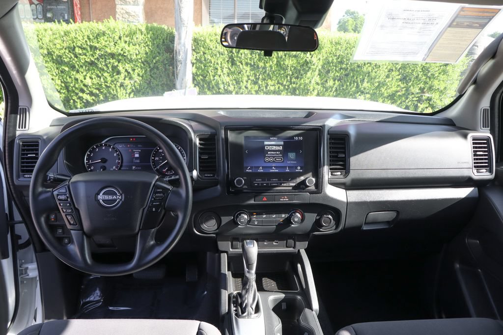 Used 2022 Nissan Frontier S w/ Technology Package RWD image 29