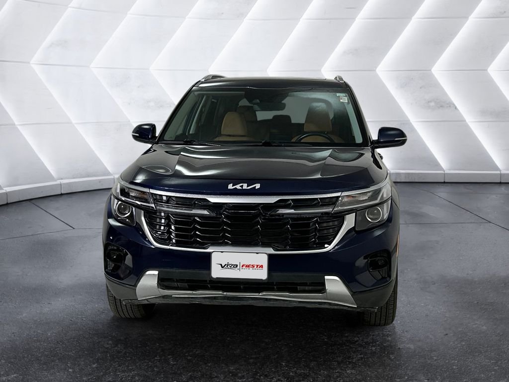 Used 2025 Kia Seltos EX w/ EX Sunroof Package AWD/4WD image 2