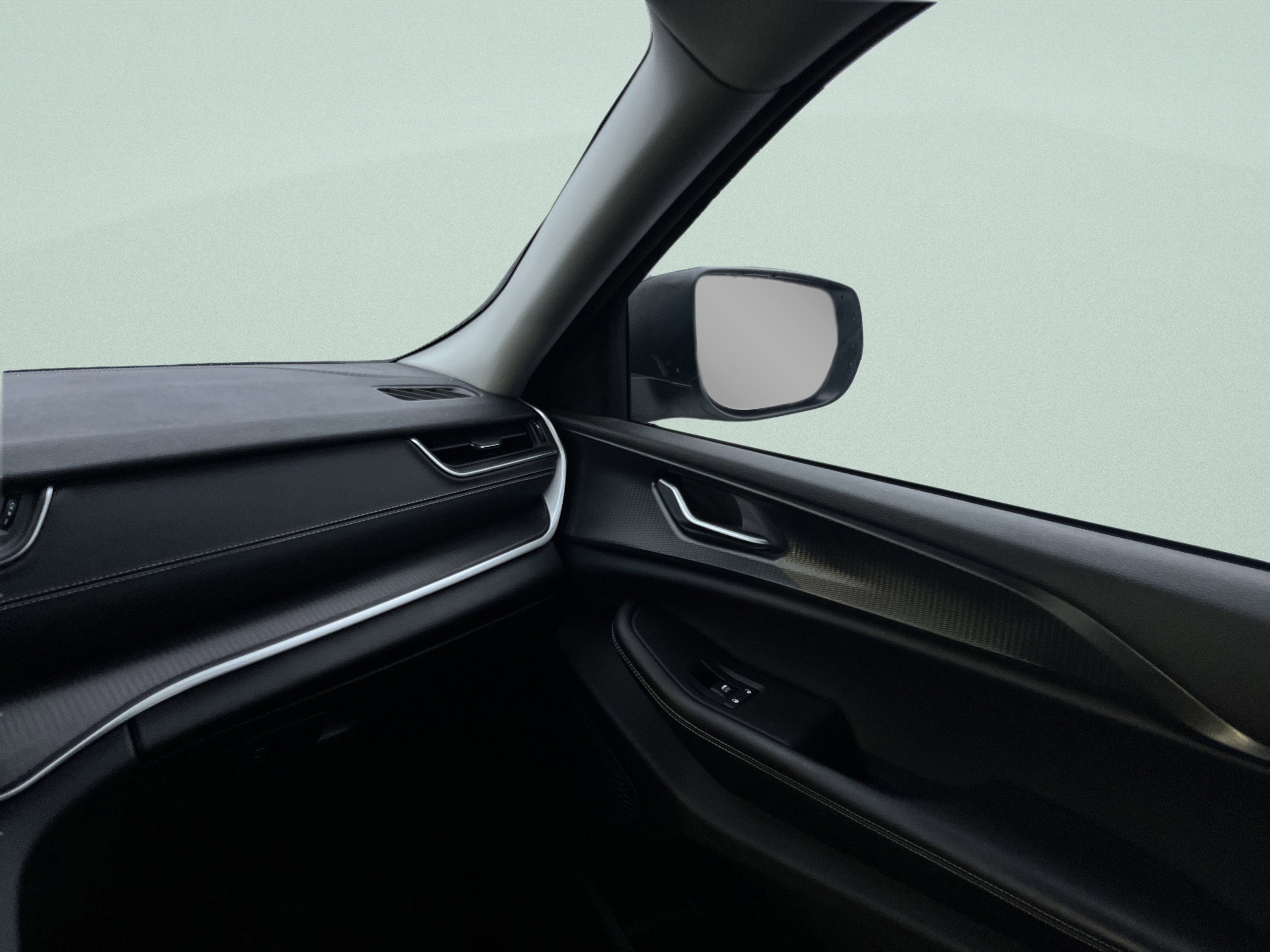 Used 2023 Jeep Grand Cherokee Laredo X image 30