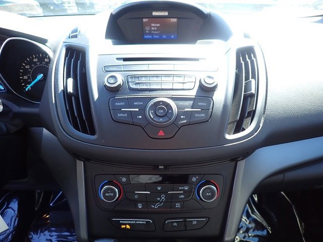 Used 2017 Ford Escape SE image 28