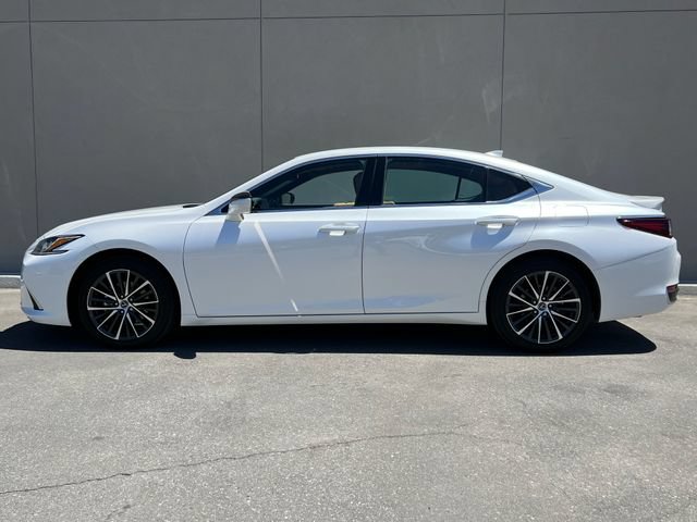Used 2025 Lexus ES 300h w/ Premium Package FWD image 6