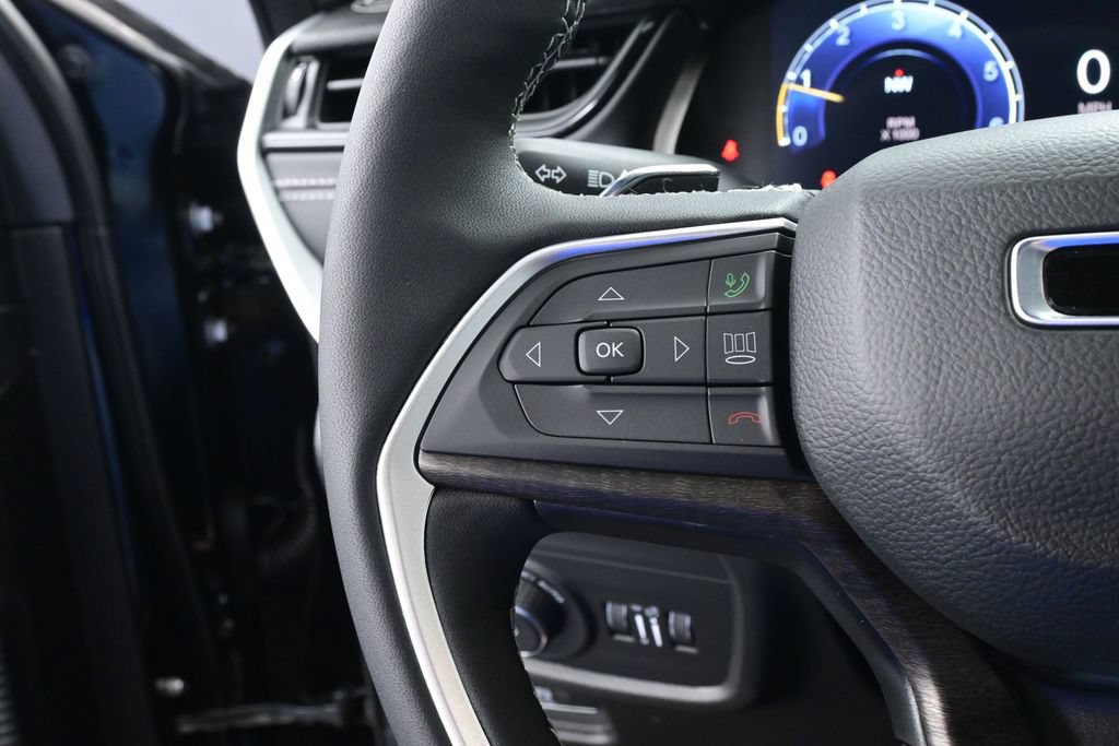 New 2027 Jeep Grand Cherokee Limited AWD/4WD image 25