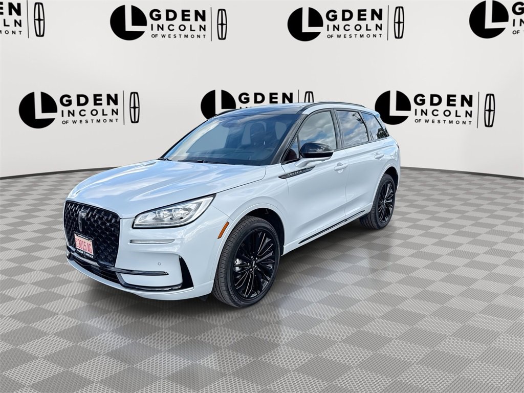 Certified 2025 Lincoln Corsair Reserve w/ Equipment Group 202A image 4