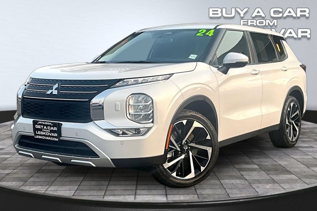 Used 2024 Mitsubishi Outlander SE AWD/4WD image 12