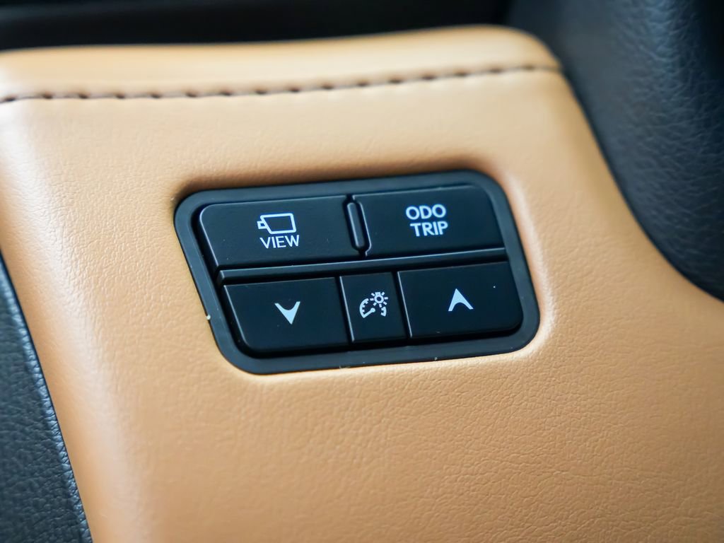 Used 2025 Lexus LX 700h Luxury w/ Appearance Package image 26