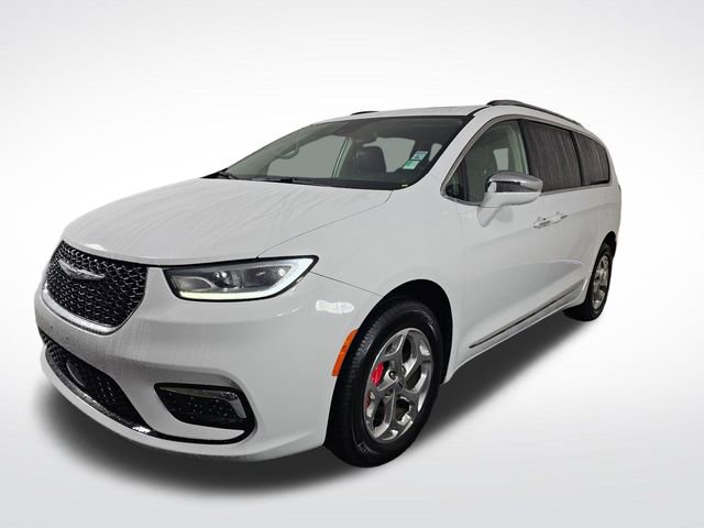 Used 2021 Chrysler Pacifica Limited image 3