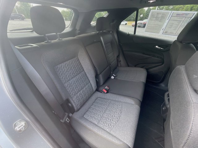 Used 2024 Chevrolet Equinox LT w/ LPO, Floor Liner Package FWD image 26