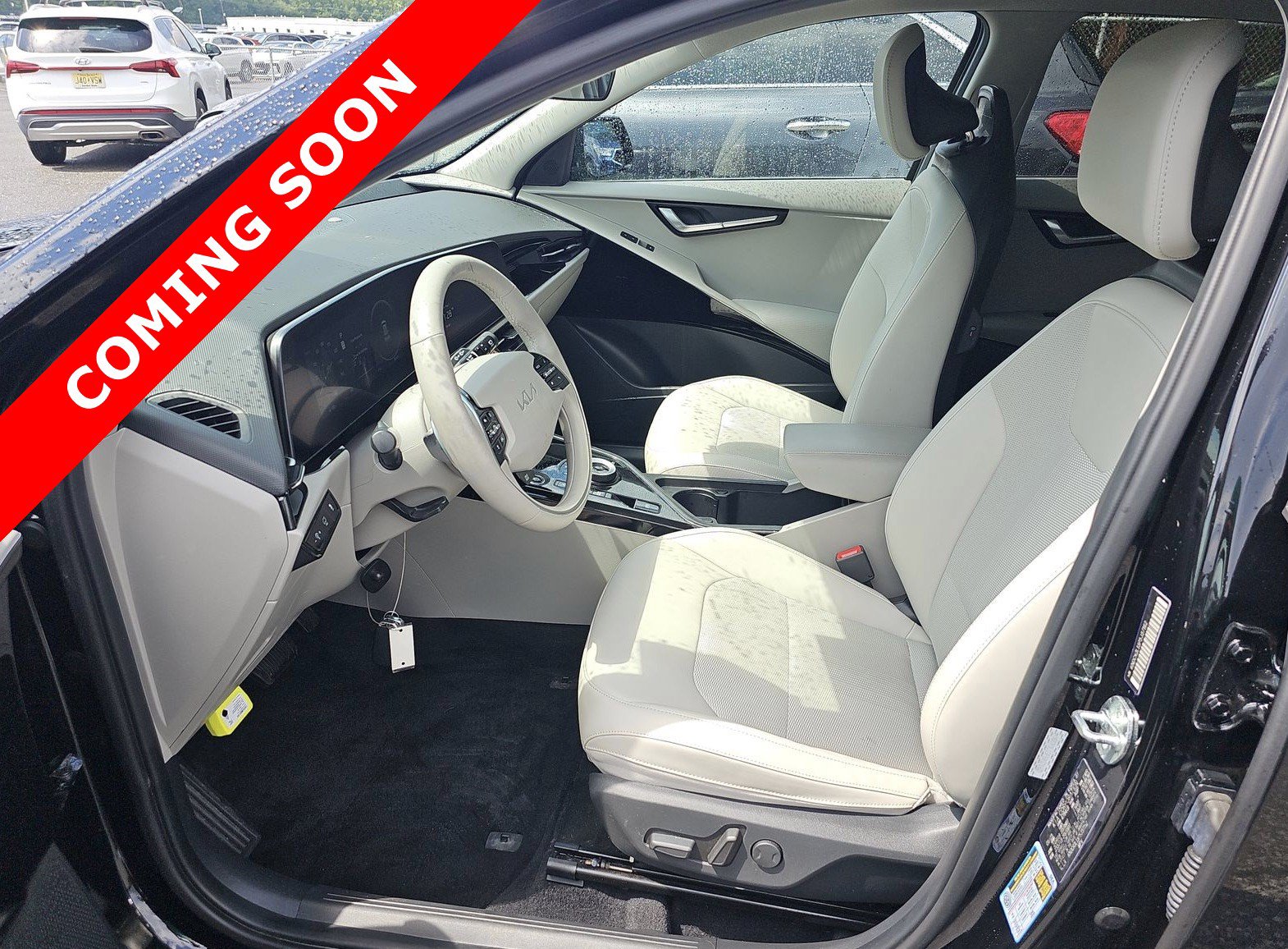 Used 2023 Kia Niro Wind w/ Wind Preserve Package FWD image 6