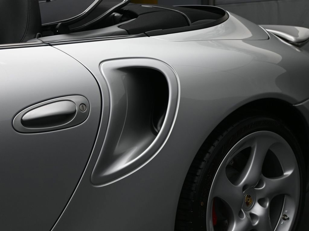 Used 2004 Porsche 911 Turbo image 27