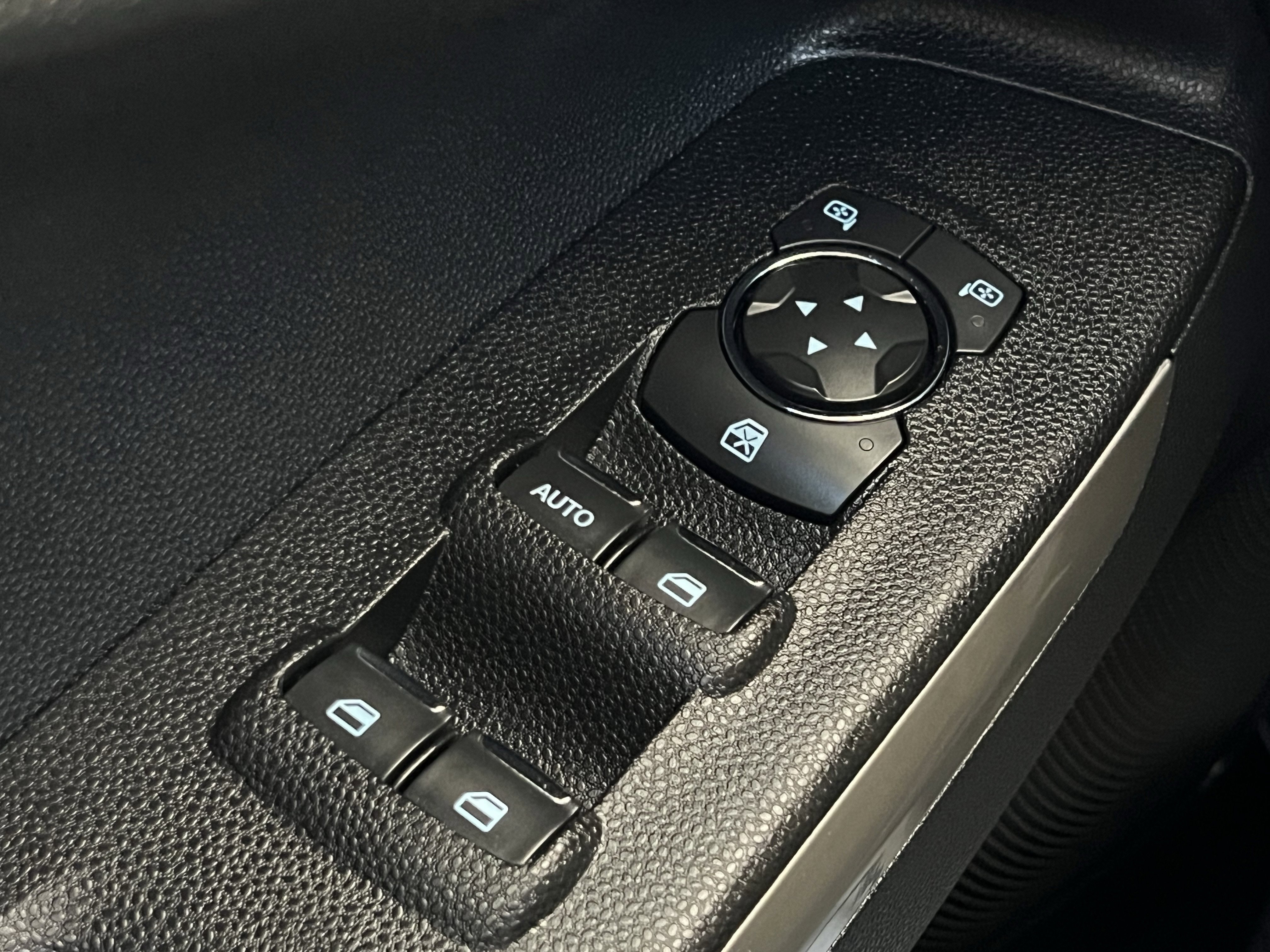 Used 2022 Ford EcoSport Titanium AWD/4WD image 37