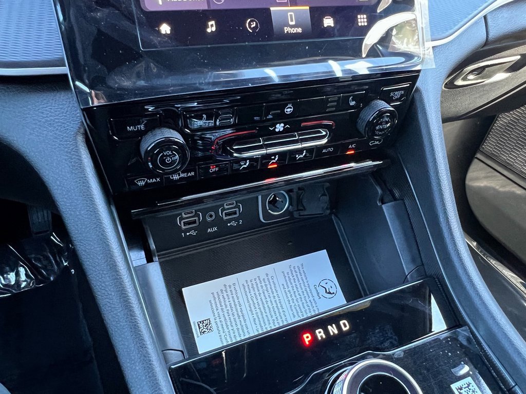 New 2025 Jeep Grand Cherokee L Altitude image 12