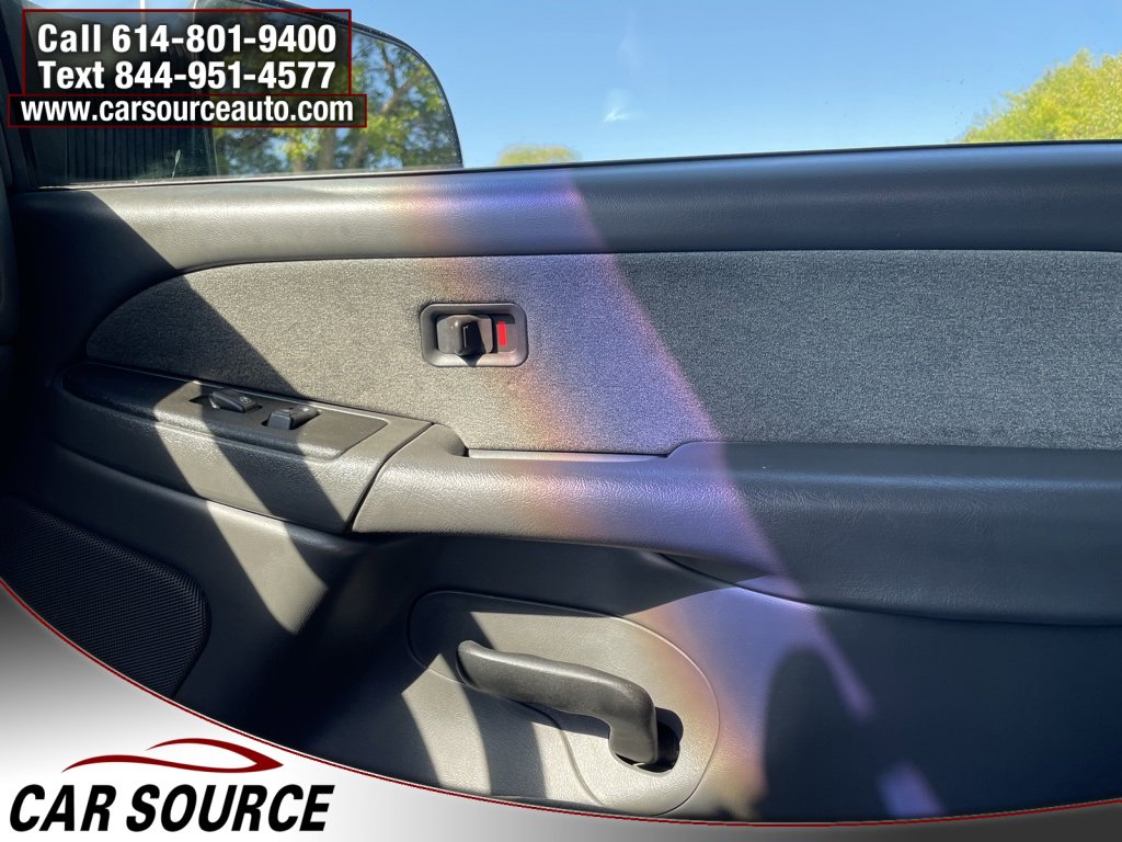 Used 2003 Chevrolet Silverado 3500 LS image 17