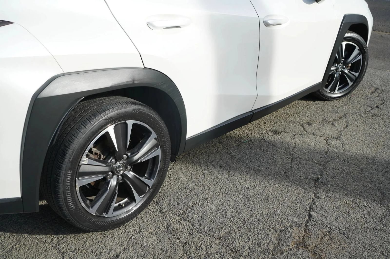 Used 2019 Lexus UX 200 FWD image 7
