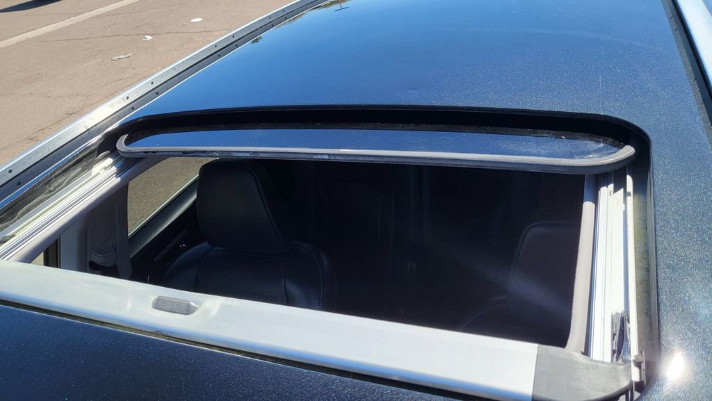 Used 2022 Lexus RX 350L FWD w/ Premium Package image 41