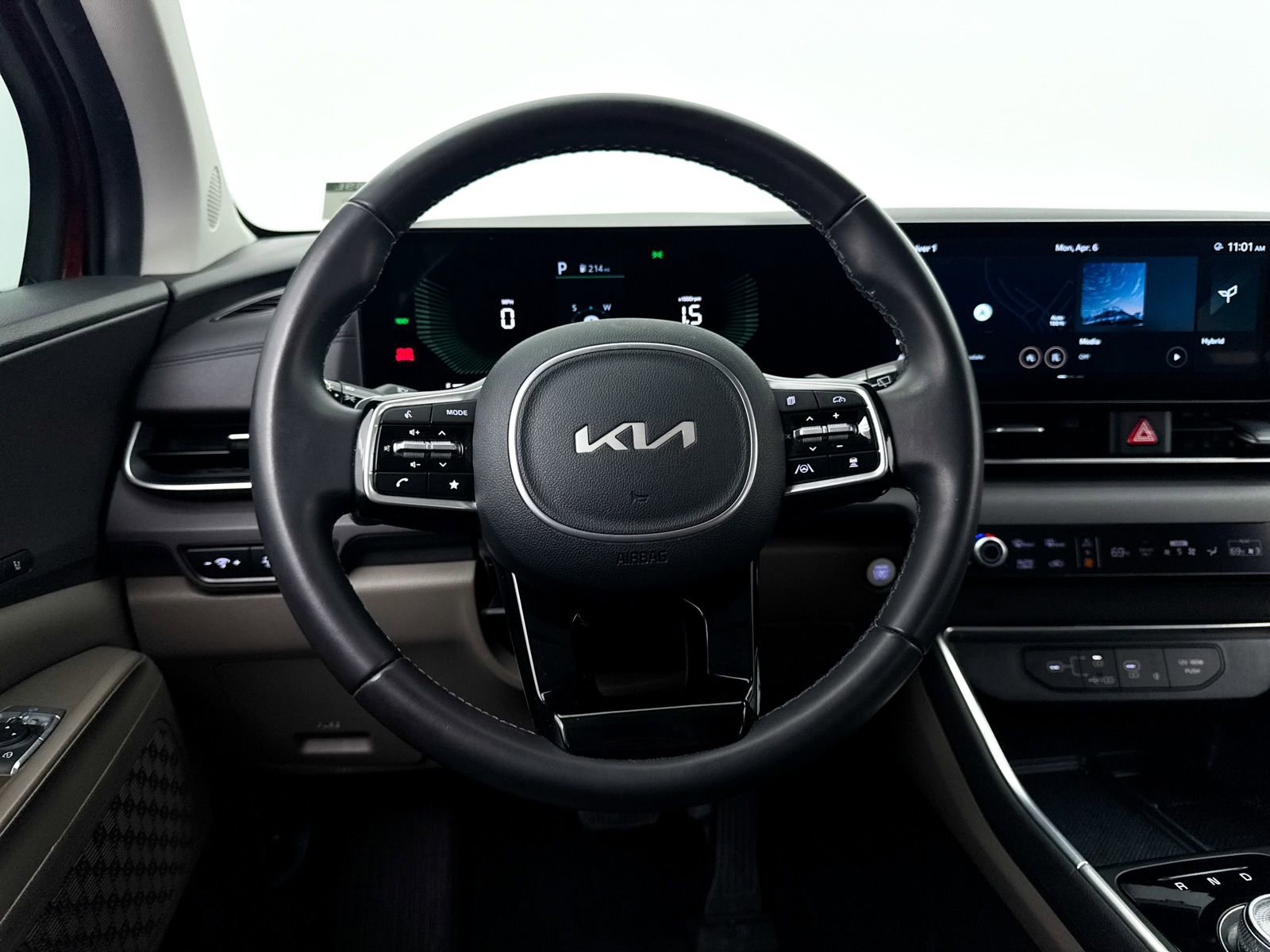 Certified 2025 Kia Carnival EX image 37