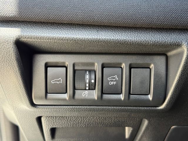 Used 2025 Subaru Outback Premium image 22