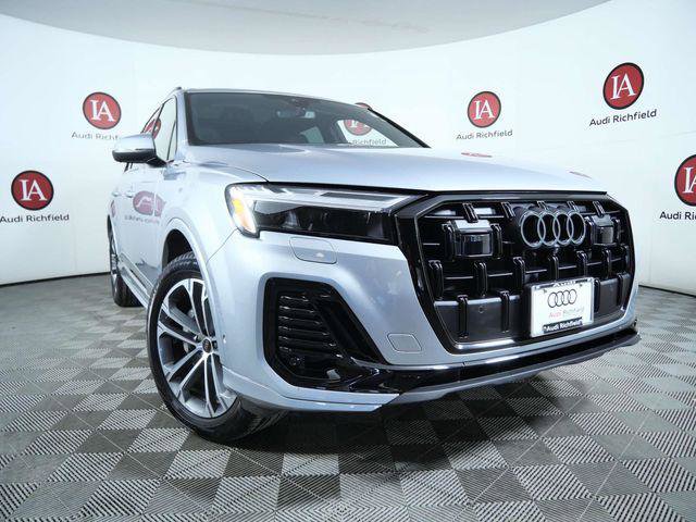 Used 2025 Audi Q7 2.0T Premium Plus w/ Premium Plus Package image 2