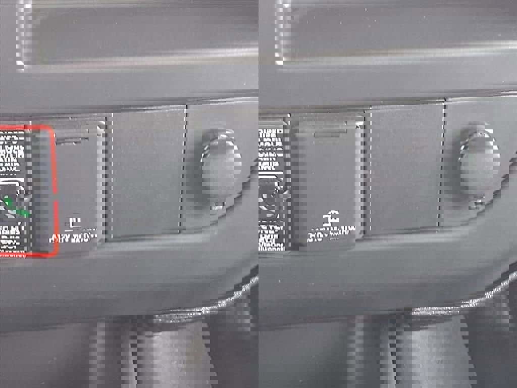 New 2025 Chevrolet Express 3500 w/ Power Convenience Package image 16