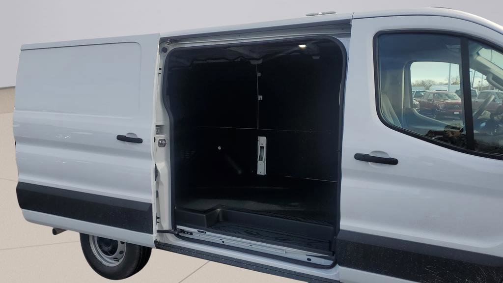 New 2026 Ford Transit 150 Low Roof w/ Load Area Protection Package RWD image 11