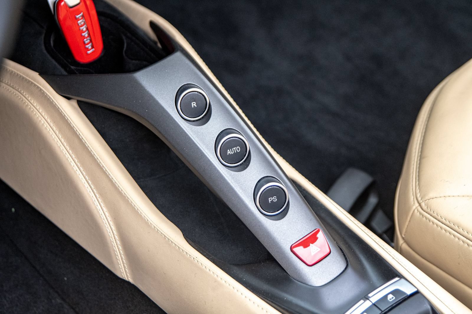 Used 2018 Ferrari 488 Spider RWD image 27