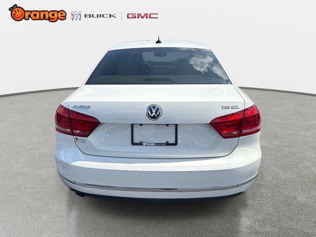 Used 2015 Volkswagen Passat 1.8T SEL Premium FWD image 4