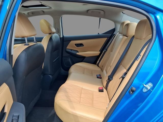 Used 2025 Nissan Sentra SV w/ SV Premium Package FWD image 5
